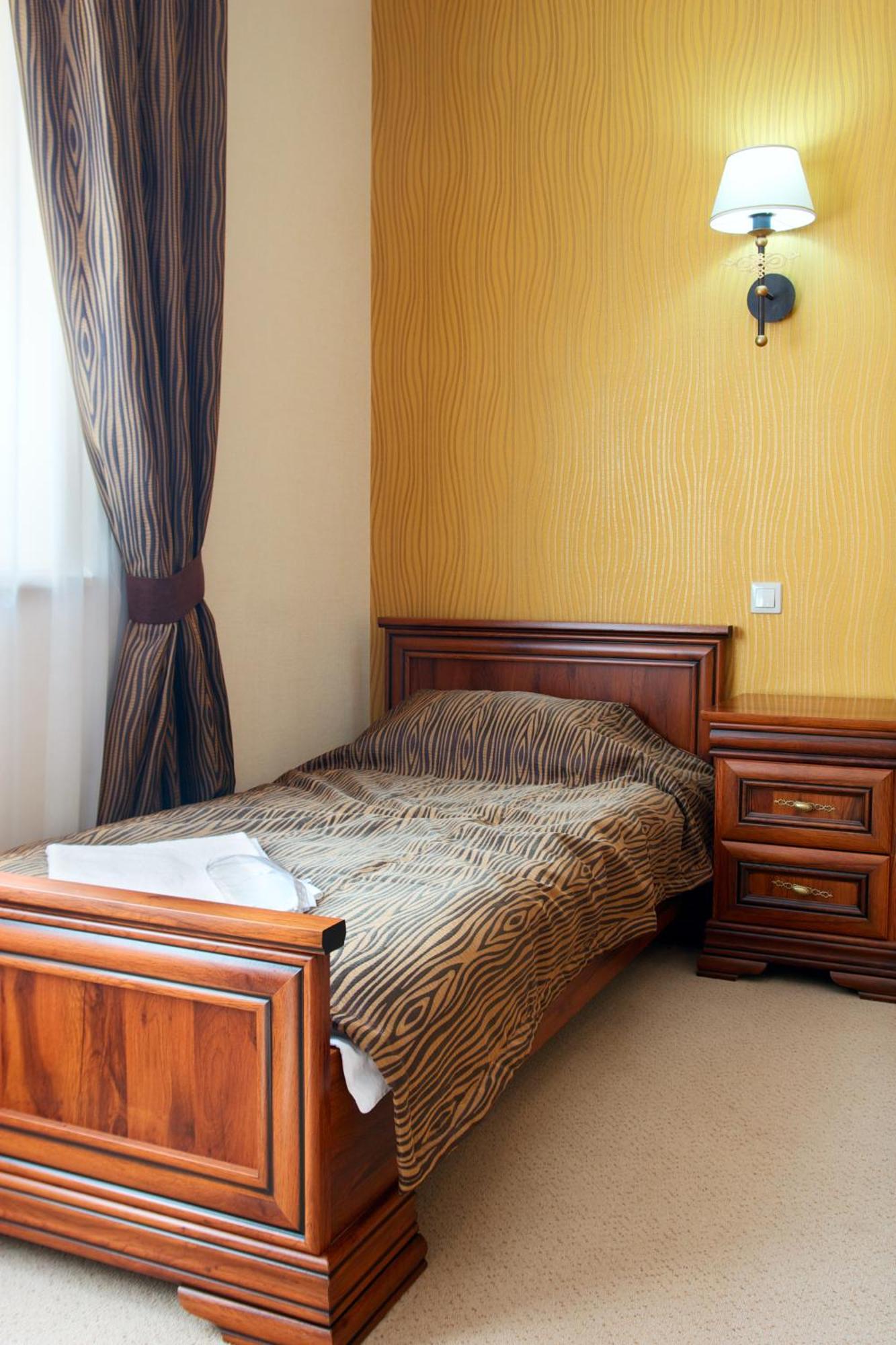 Sherwood Hotel Dolgomostiska Quarto foto